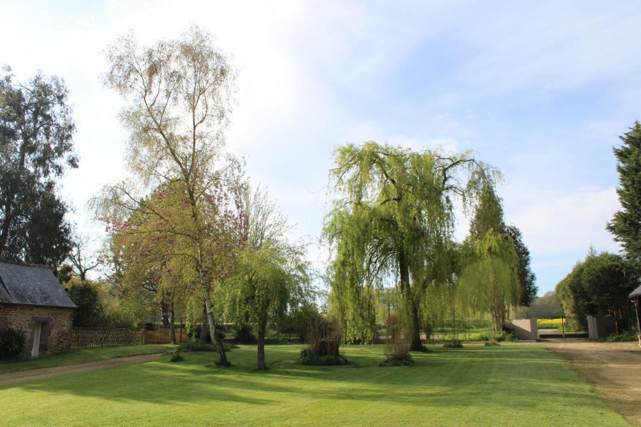 Le Manoir Des Haies Spa Les Champs-Géraux Εξωτερικό φωτογραφία