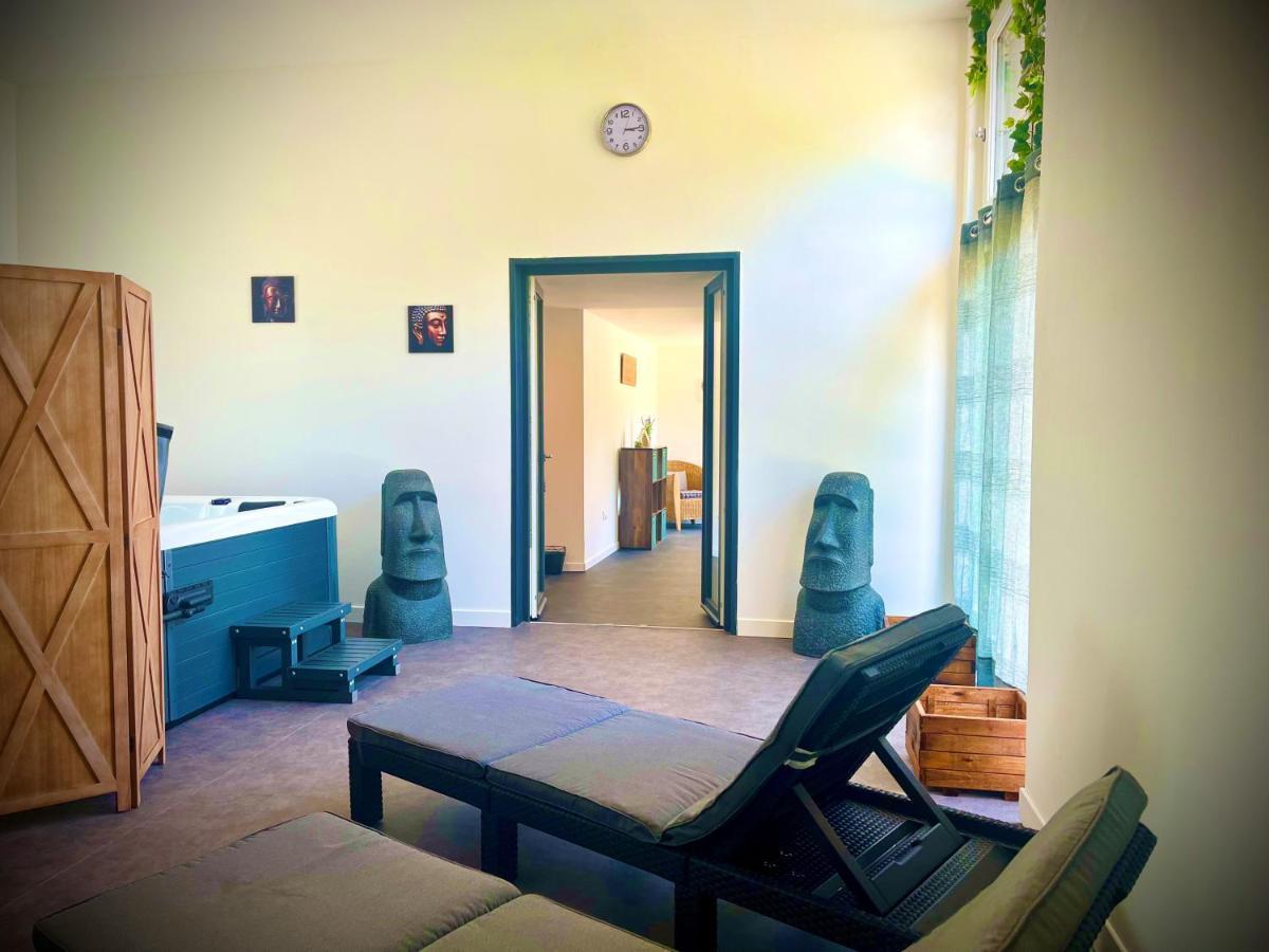 Le Manoir Des Haies Spa Les Champs-Géraux Εξωτερικό φωτογραφία