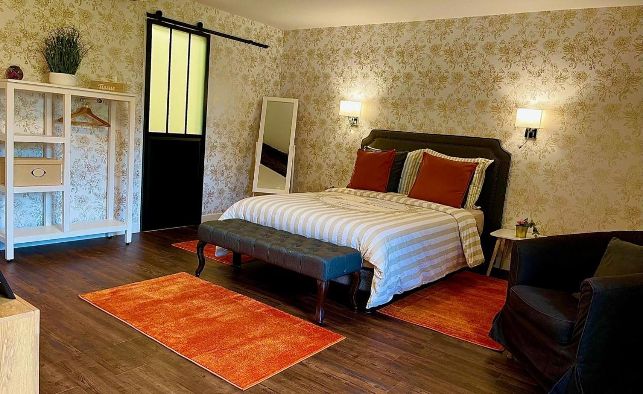 Le Manoir Des Haies Spa Les Champs-Géraux Εξωτερικό φωτογραφία