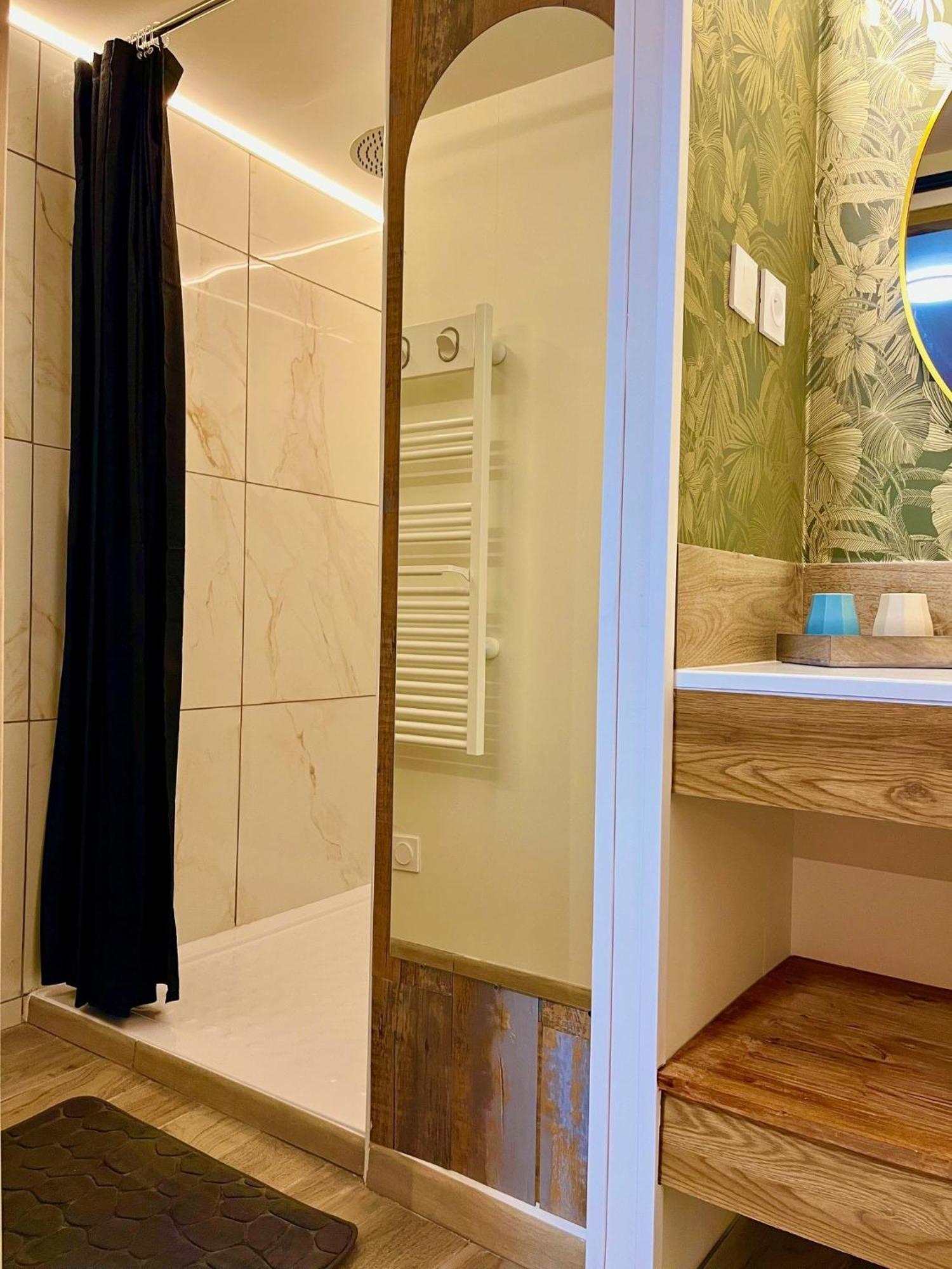Le Manoir Des Haies Spa Les Champs-Géraux Εξωτερικό φωτογραφία