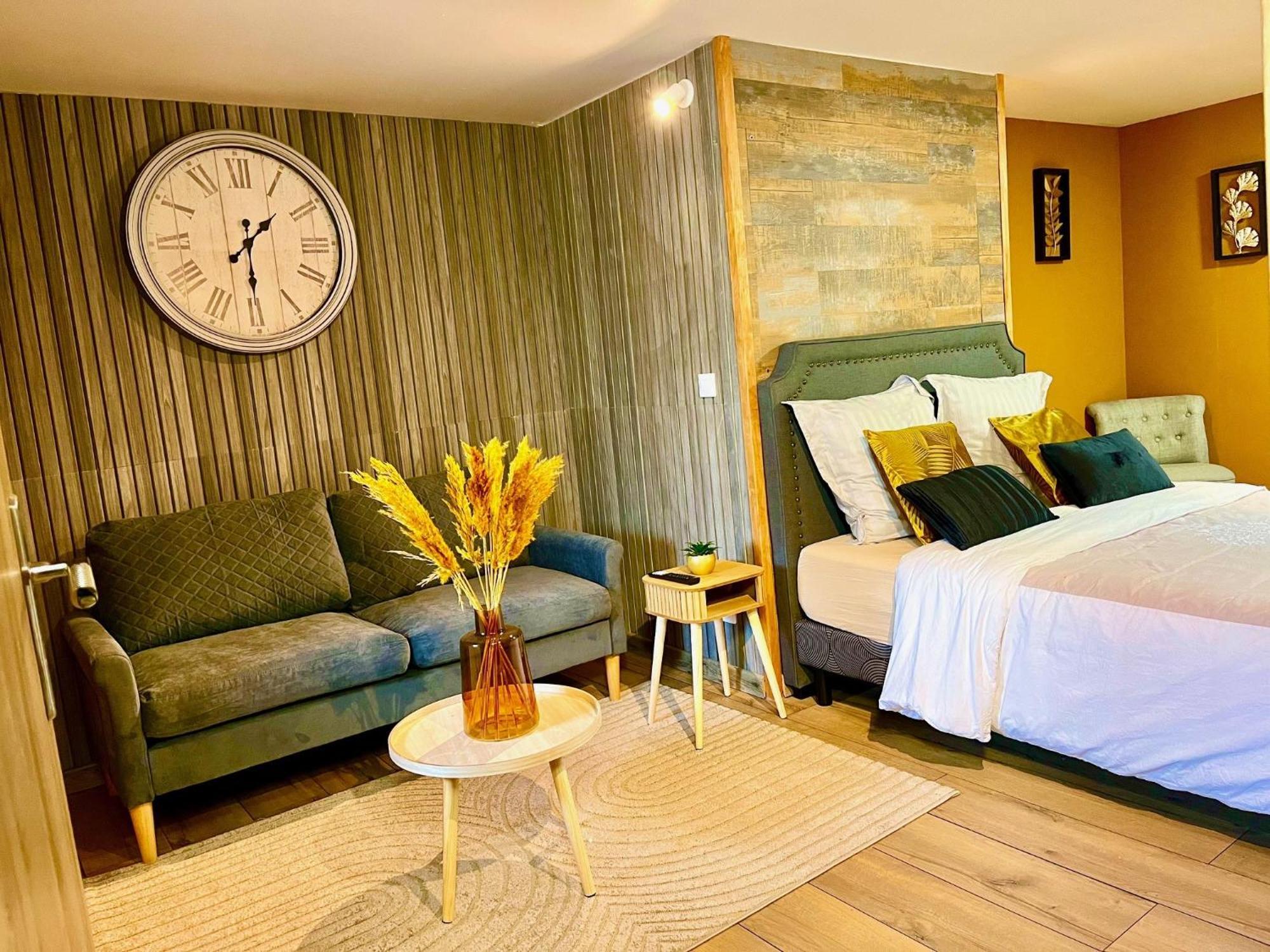 Le Manoir Des Haies Spa Les Champs-Géraux Εξωτερικό φωτογραφία