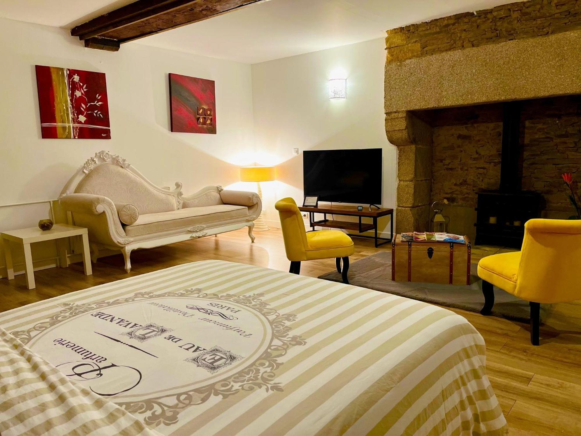 Le Manoir Des Haies Spa Les Champs-Géraux Εξωτερικό φωτογραφία