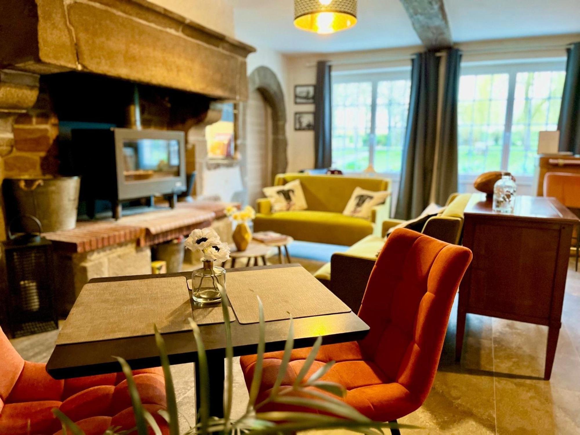 Le Manoir Des Haies Spa Les Champs-Géraux Εξωτερικό φωτογραφία